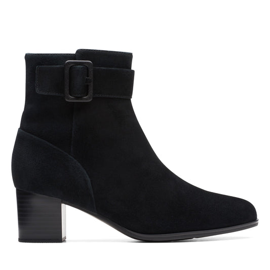 Clarks Loken Zip Waterproof 26174965 Womens Black Wide Ankle & Booties Boots