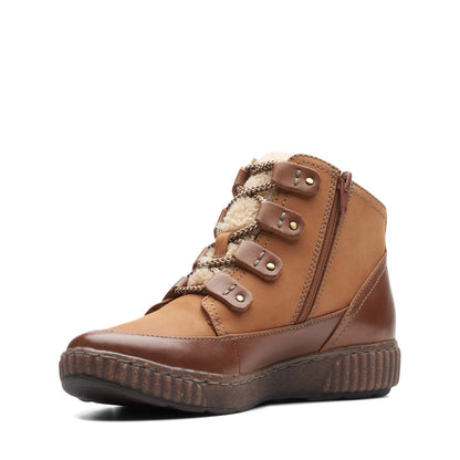 Clarks Magnolia Moon 26174977 Womens Brown Wide Casual Dress Boots