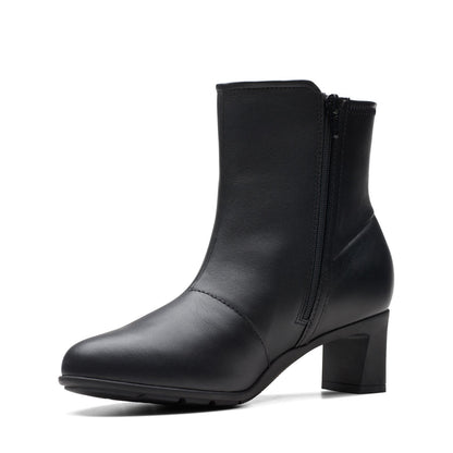 Clarks Neiley Jane 26175177 Womens Black Leather Ankle & Booties Boots