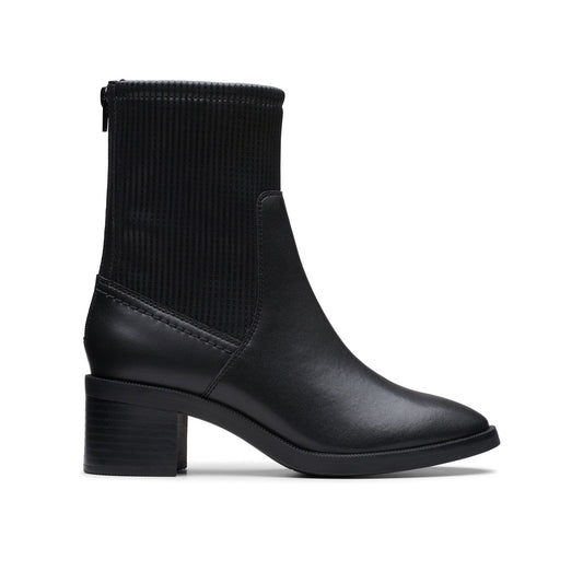 Clarks Lileigh Holly 26179638 Womens Black Wide Ankle & Booties Boots