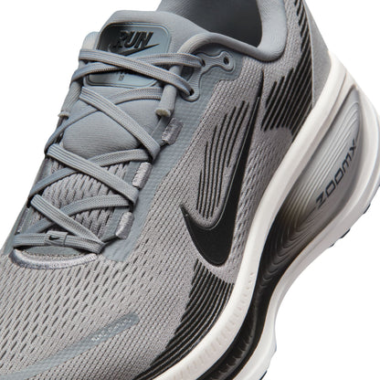 Nike Vomero 18 Shoes (Men's)