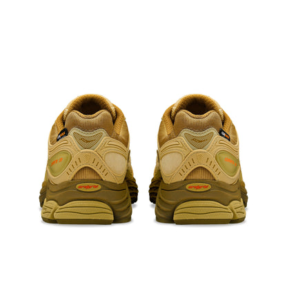 Starcow X Saucony  Progrid Omni 9 "Armor"