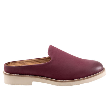 Softwalk Wolcott II S2267-662 Womens Burgundy Narrow Mule Flats Shoes