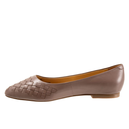 Trotters Estee Woven T1769-117 Womens Brown Leather Loafer Flats Shoes