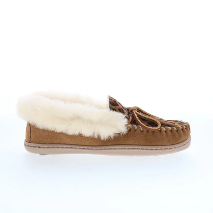 Minnetonka Alpine Sheepskin Moc 3371F Womens Brown Loafer Slippers Shoes