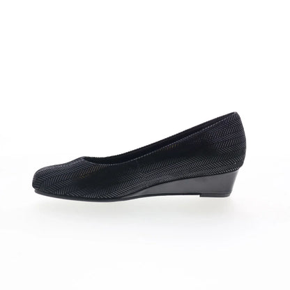 Trotters Lauren T1110-001 Womens Black Leather Slip On Loafer Flats Shoes