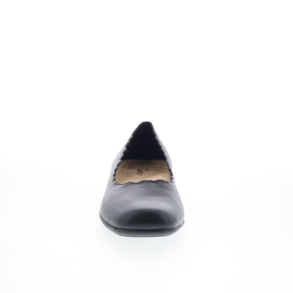 Trotters Sabine T2255-001 Womens Black Leather Slip On Ballet Flats Shoes